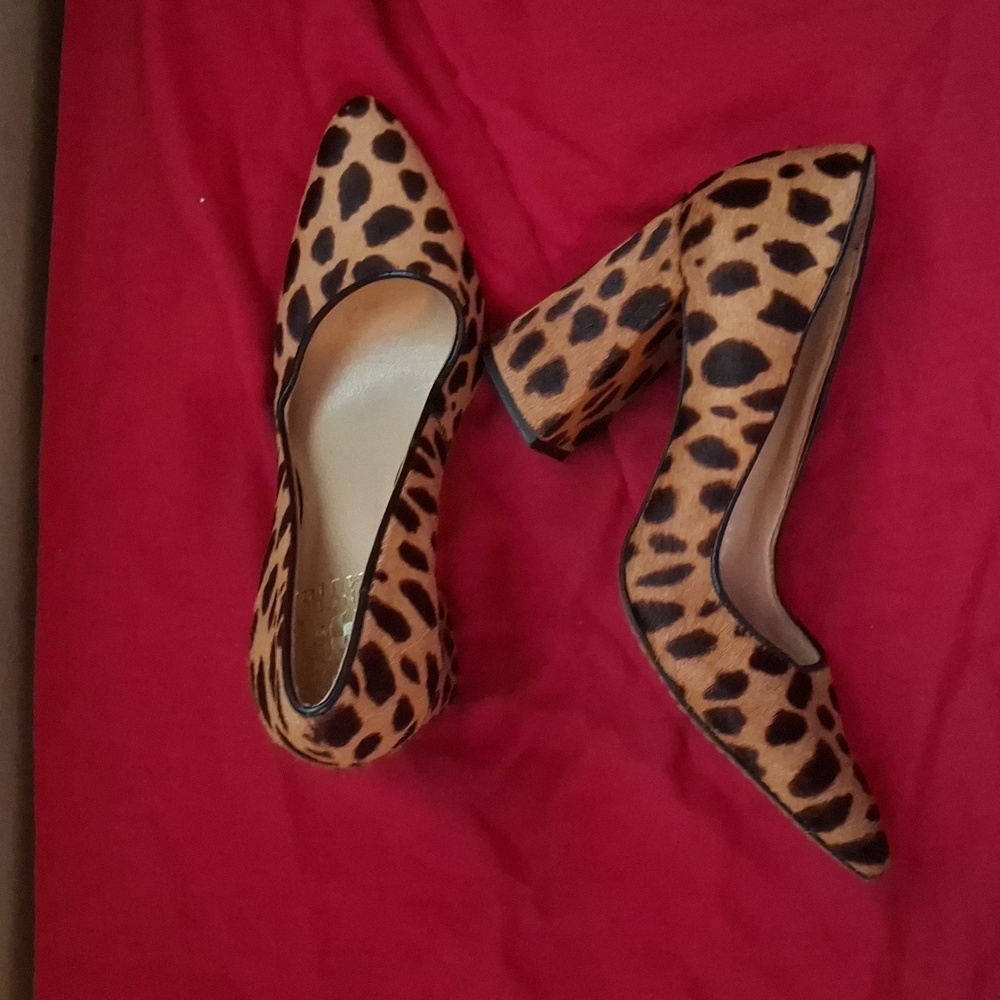 Vince Camuto Leopard Print Heels - Picture 5 of 6